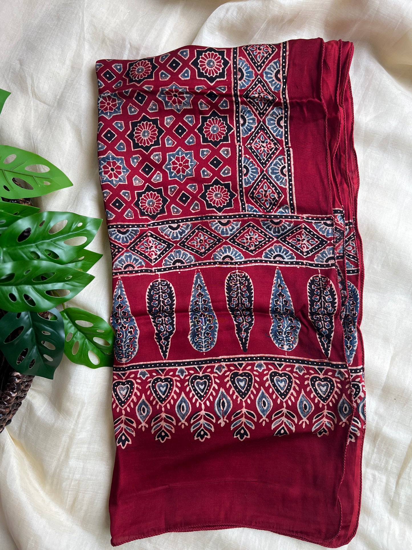 Maroon Stole