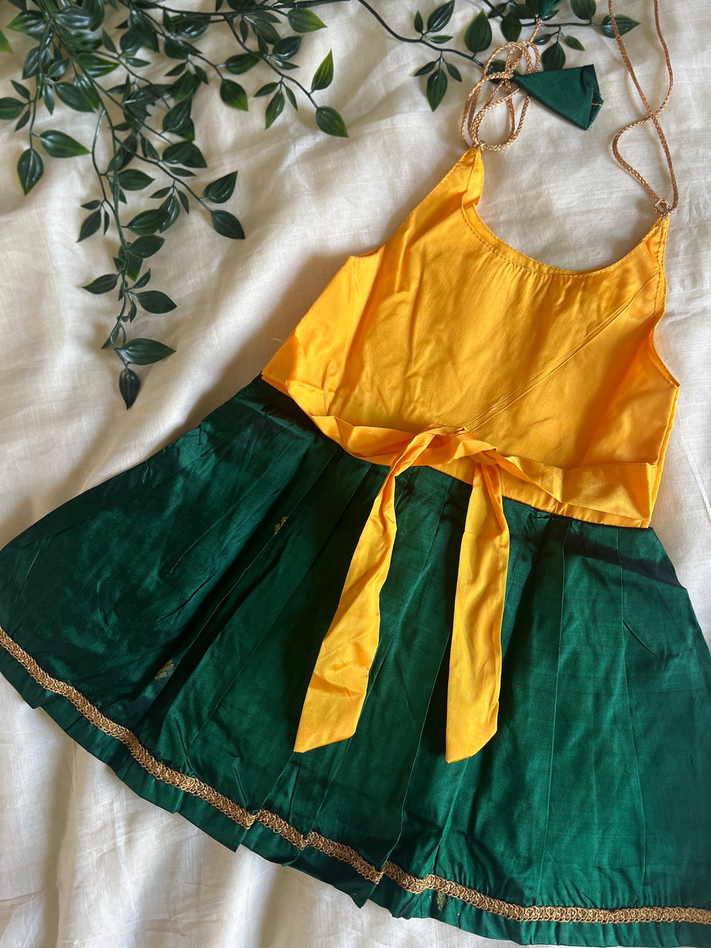 Green & Yellow